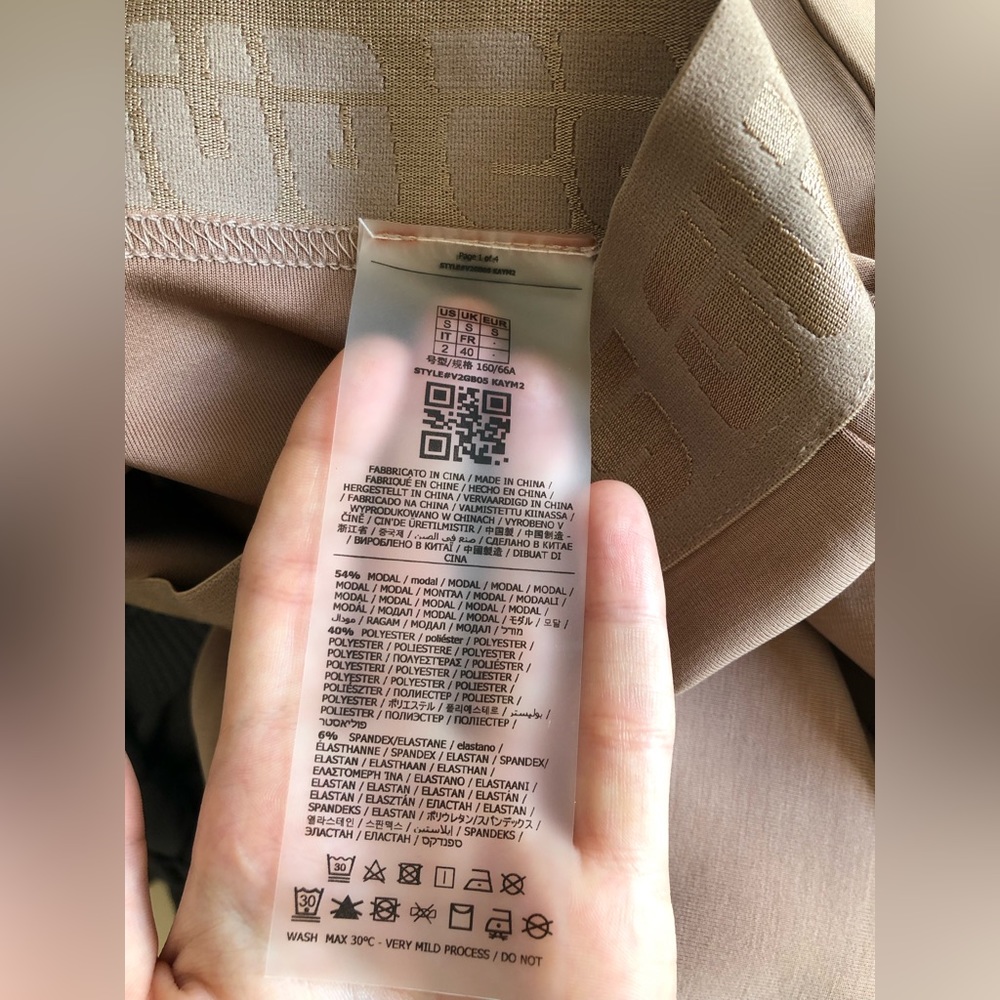 Guess Flare- Leg pant (S) - Picture 10 of 16